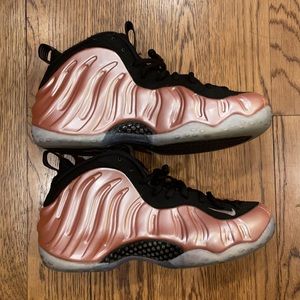 Rust pink/white-black Air Foamposite One
